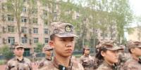 孩子放学叛逆不愿去上学脾气暴躁